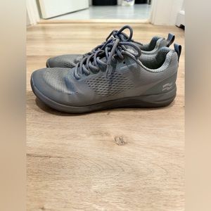strike mvmnt Haze Trainer men’s size 8 Smoked Grey